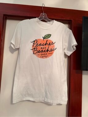 White Peaches & Beaches- okanagan lifestyle hurt